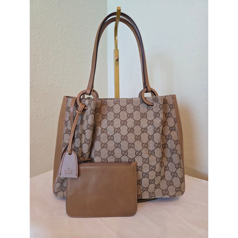 Gucci GG Canvas Supreme Tote Bag w/ Pouch Beige Brown Leather Shoulder